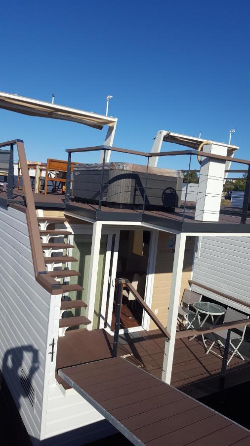 House Boat - Floating House Sofia Hotell PUY Eksteriør bilde